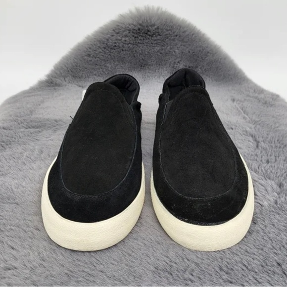 Staheekum Men's Flipside Suede Slip-On Shoes - Picture 2 of 6